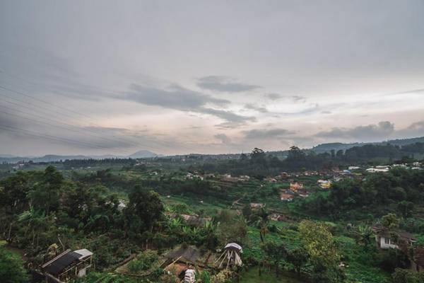 Urbanview Hotel Mon Bel Cibodas