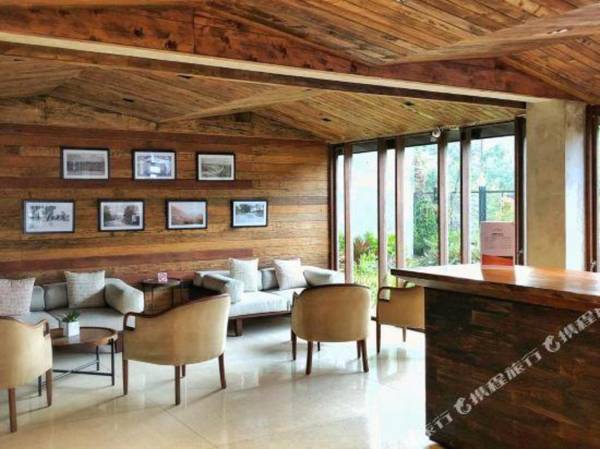 Grand Metro Hotel Puncak