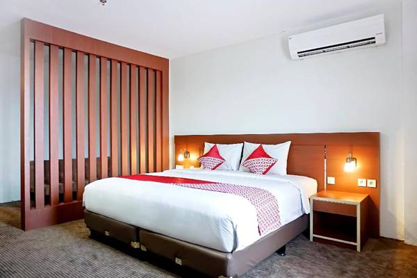 Capital O 847 Megara Hotel