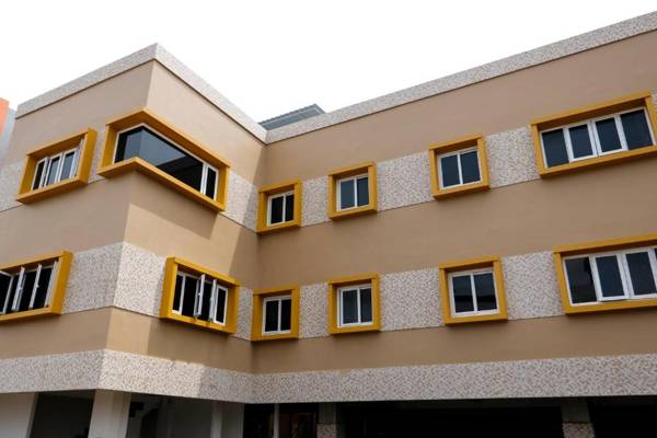 RedDoorz Plus near Palembang Square Mall