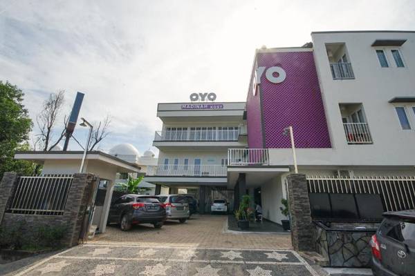 OYO 270 Madinah Residence Syariah