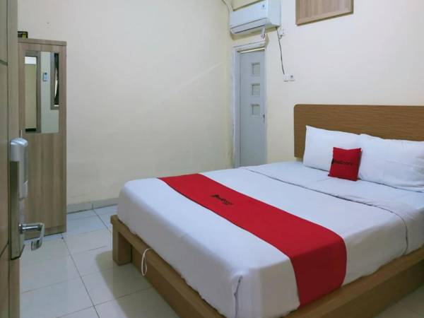 RedDoorz @ Jalan Kolonel Haji Burlian Palembang 2