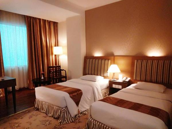 Rocky Plaza Hotel Padang