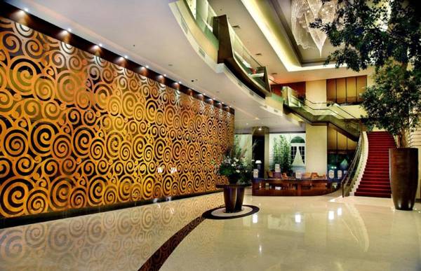 Grand City Hall Hotel & Serviced Residences