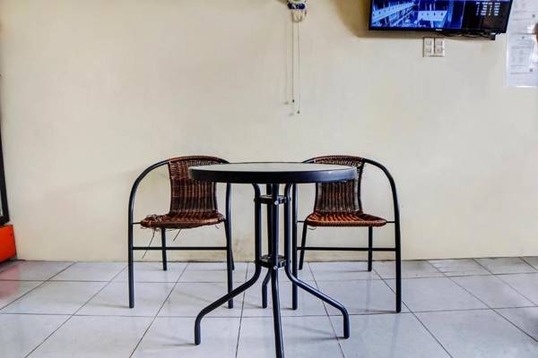 OYO 91164 Roemah Gebang