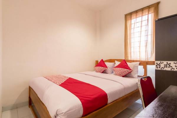 OYO 447 Hutasimo Residence