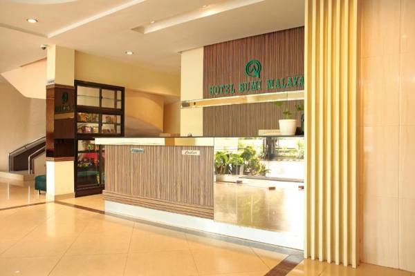 Urbanview Hotel Bumi Malaya