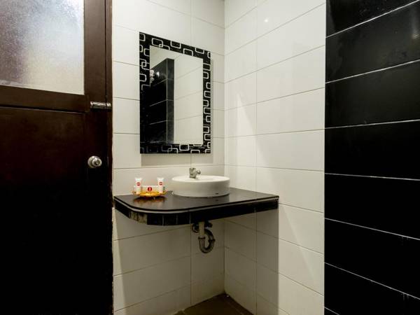 OYO 711 Salam Residence Syariah