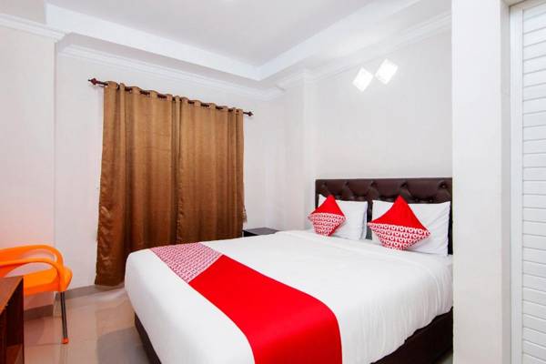 Vaccinated Staff - OYO 621 Vania Residence