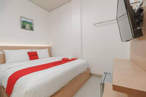 RedDoorz @ Medan Johor 2