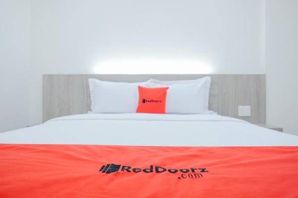 RedDoorz Plus @ Jalan Juanda Medan