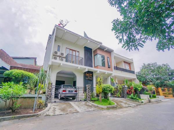 OYO 90319 Angler Guest House Malang