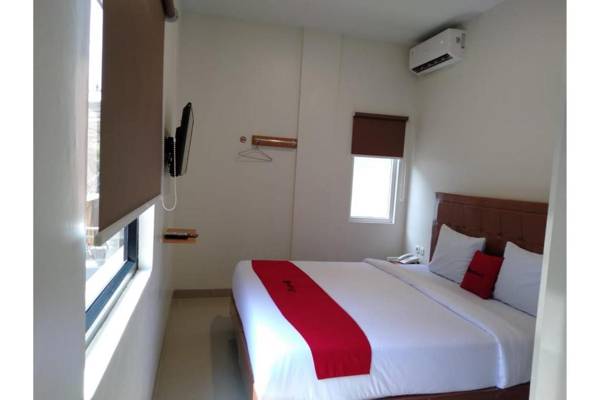 RedDoorz Plus @ Setiabudi Medan 5