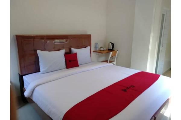 RedDoorz Plus @ Setiabudi Medan 5
