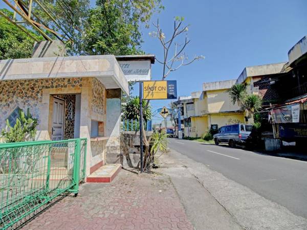 SPOT ON 90372 Hotel Arum Jaya