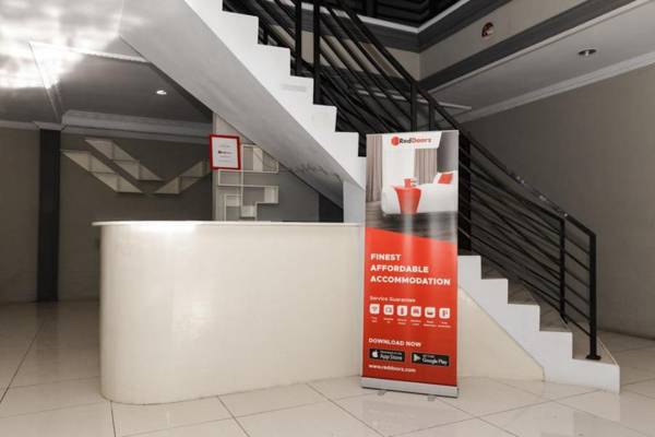 RedDoorz Plus near Transmart Kairagi Dua Manado