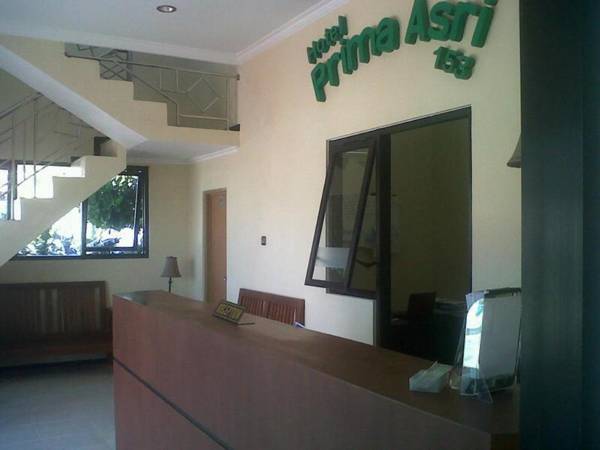 OYO 557 Hotel Prima Asri 153