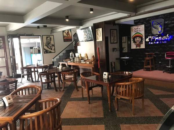 D'Fresh Guest House and Resto