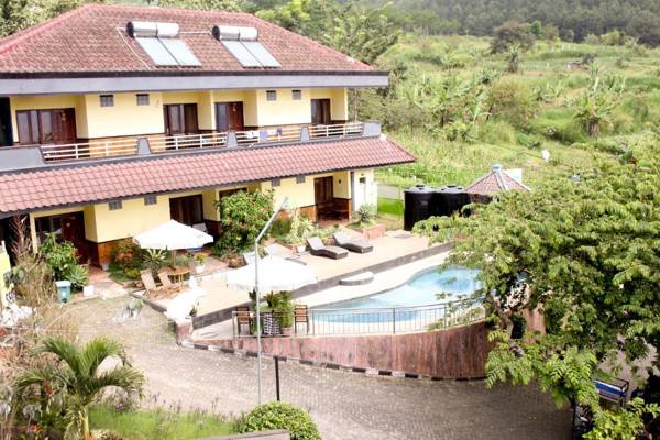 Villa Panderman Indah