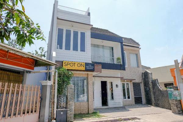 SPOT ON 1712 Griya Shanta Residence