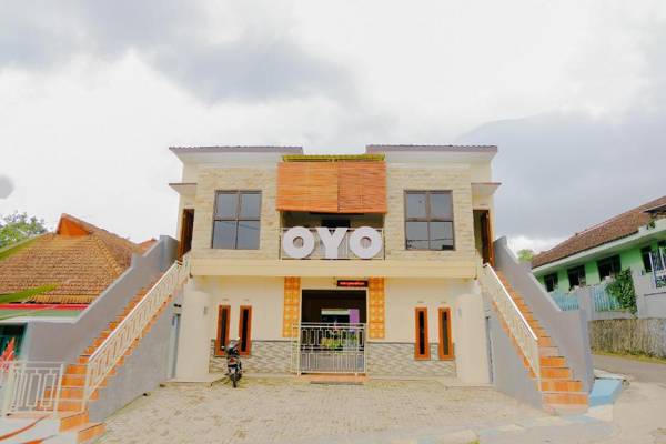 OYO 605 Queen Homestay