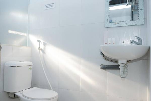 OYO 1380 Velodrome Family House Syariah