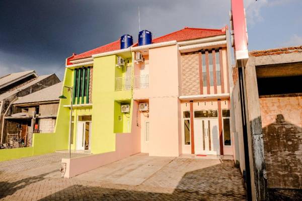 OYO 1165 Cakalang Residence Syariah