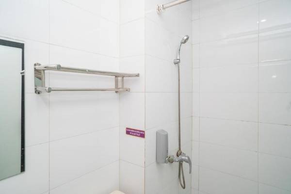 Sans Hotel Fif Fa Premiere Malang