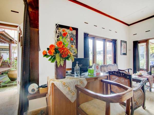 OYO 90138 Dear Darlin Villa - Family Stay