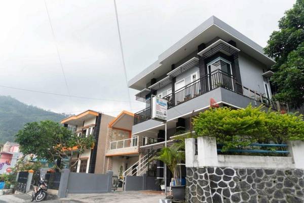 Villa Tri Langgeng RedPartner