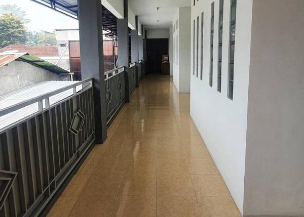 Anind Guest House near Museum Angkut Batu RedPartner