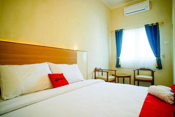 RedDoorz Plus near Malang Airport