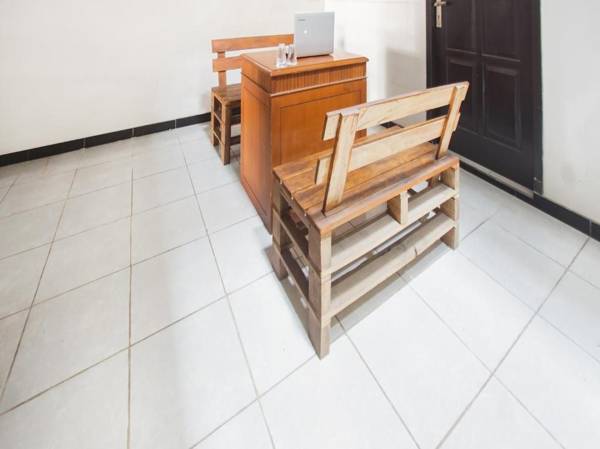 SPOT ON 90902 Marhaban Guesthouse Syariah