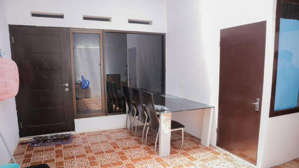Home Stay Villa Bukit Tidar