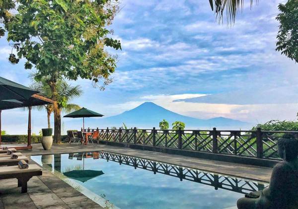 Villa Borobudur Resort