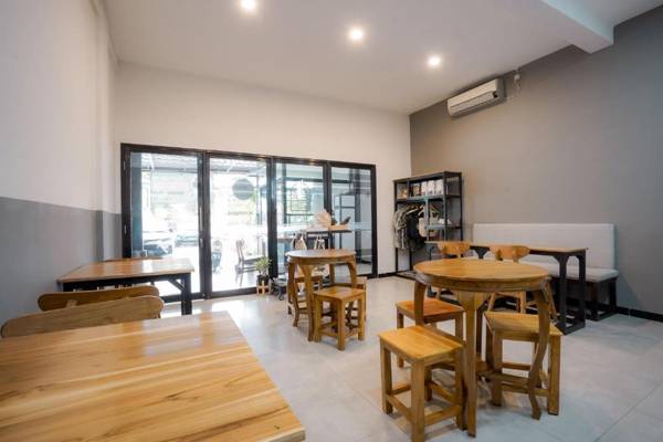 El Ora Inn & Eatery Labuan Bajo RedPartner