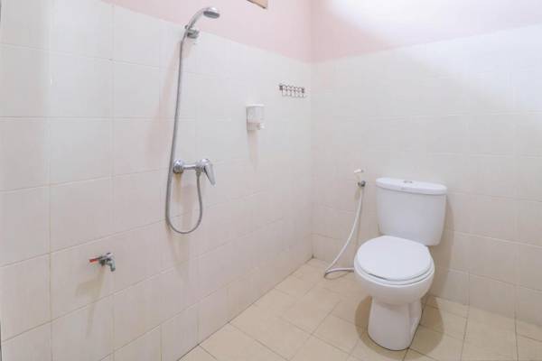 OYO 2456 Purnama House Kuta