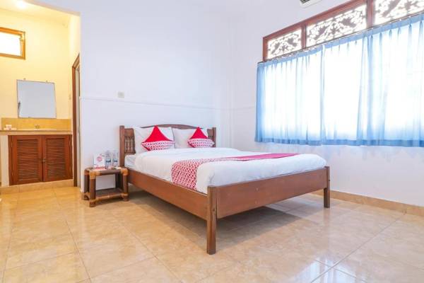 Vaccinated Staff - OYO 1741 Komala Indah Cottages