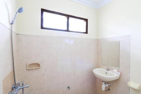 OYO 1654 Maha Bharata Kuta Inn