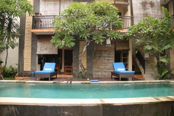 Eddys Cottages & Villa