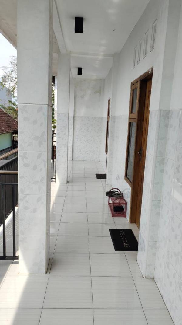 OYO 91233 Bismo 85 Family Syariah