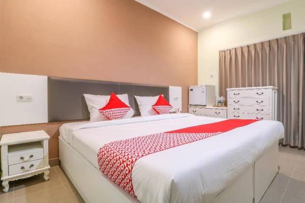 Vaccinated Staff - OYO 1445 Jimbaran 12 Residence