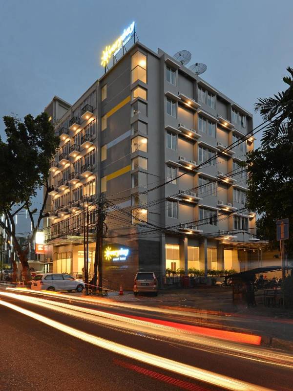 Everyday Smart Hotel Mayestik