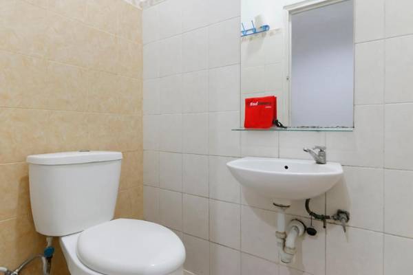 RedDoorz @ Kebon Kacang