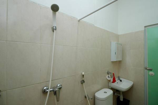 RedDoorz Plus near Plaza Indonesia