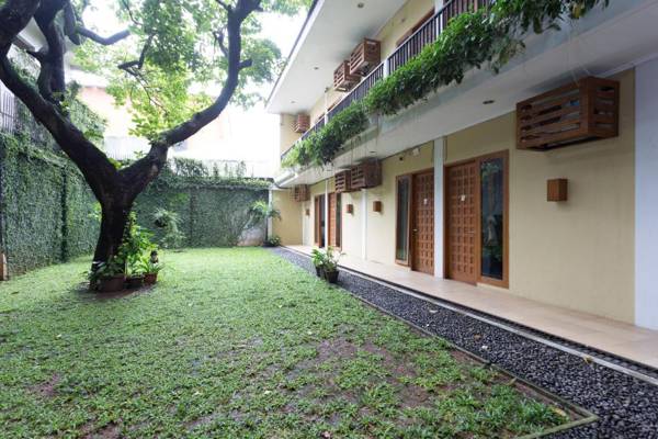 RedDoorz Plus near Cilandak Town Square 2