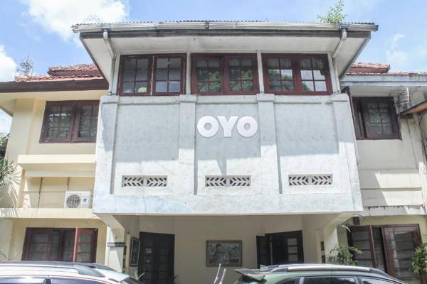 Vaccinated Staff - OYO 146 Menteng Residence