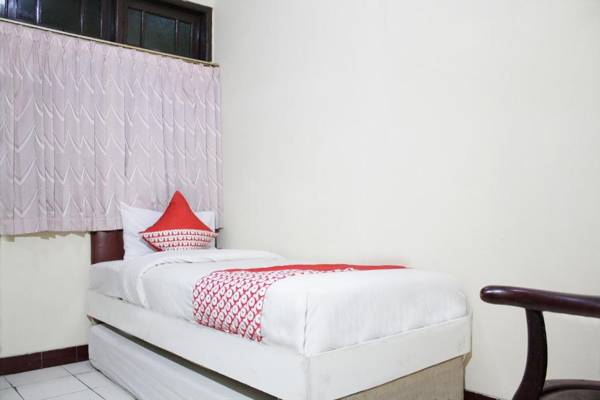 Vaccinated Staff - OYO 181 Wisma Bintang