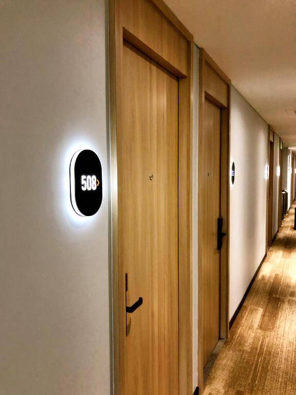 Yellow Bee Tanah Abang