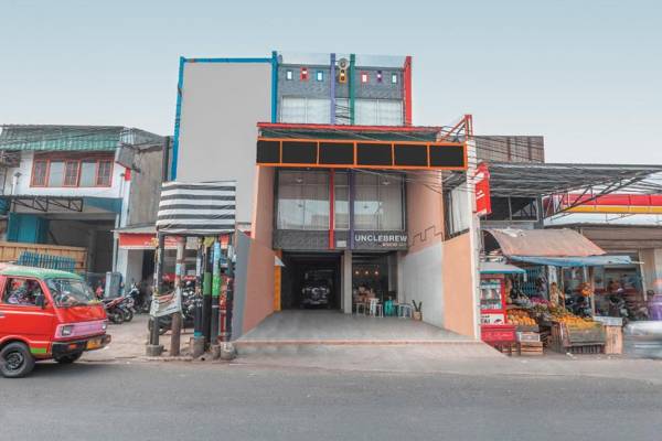 OYO 1319 Puspita Guesthouse